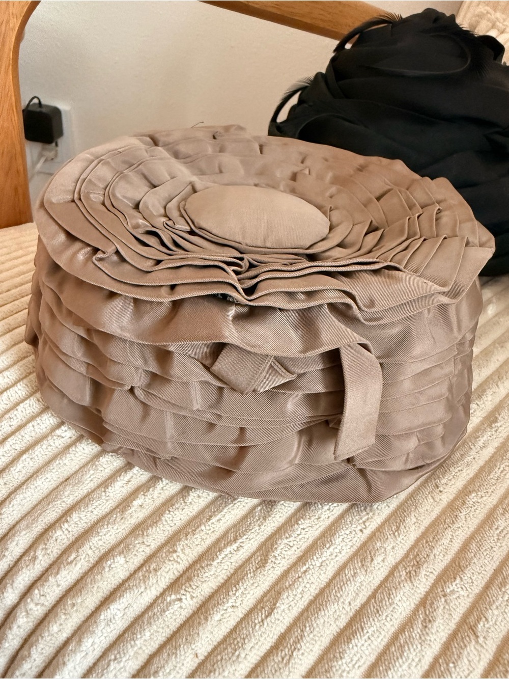 Classic Pillbox Hats - Taupe, black, feathers - Picture 11 of 13